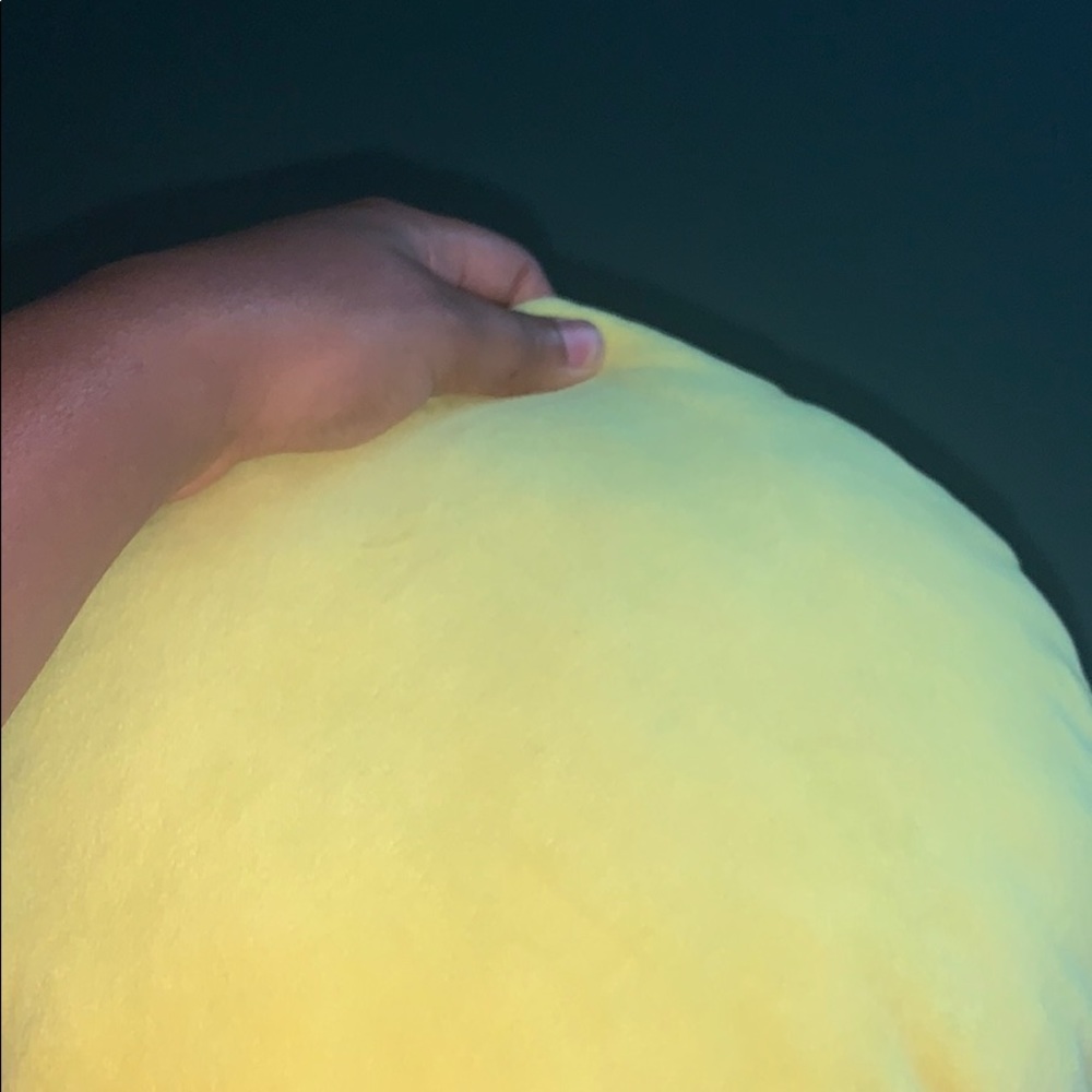 Pillow - Picture 2 of 3